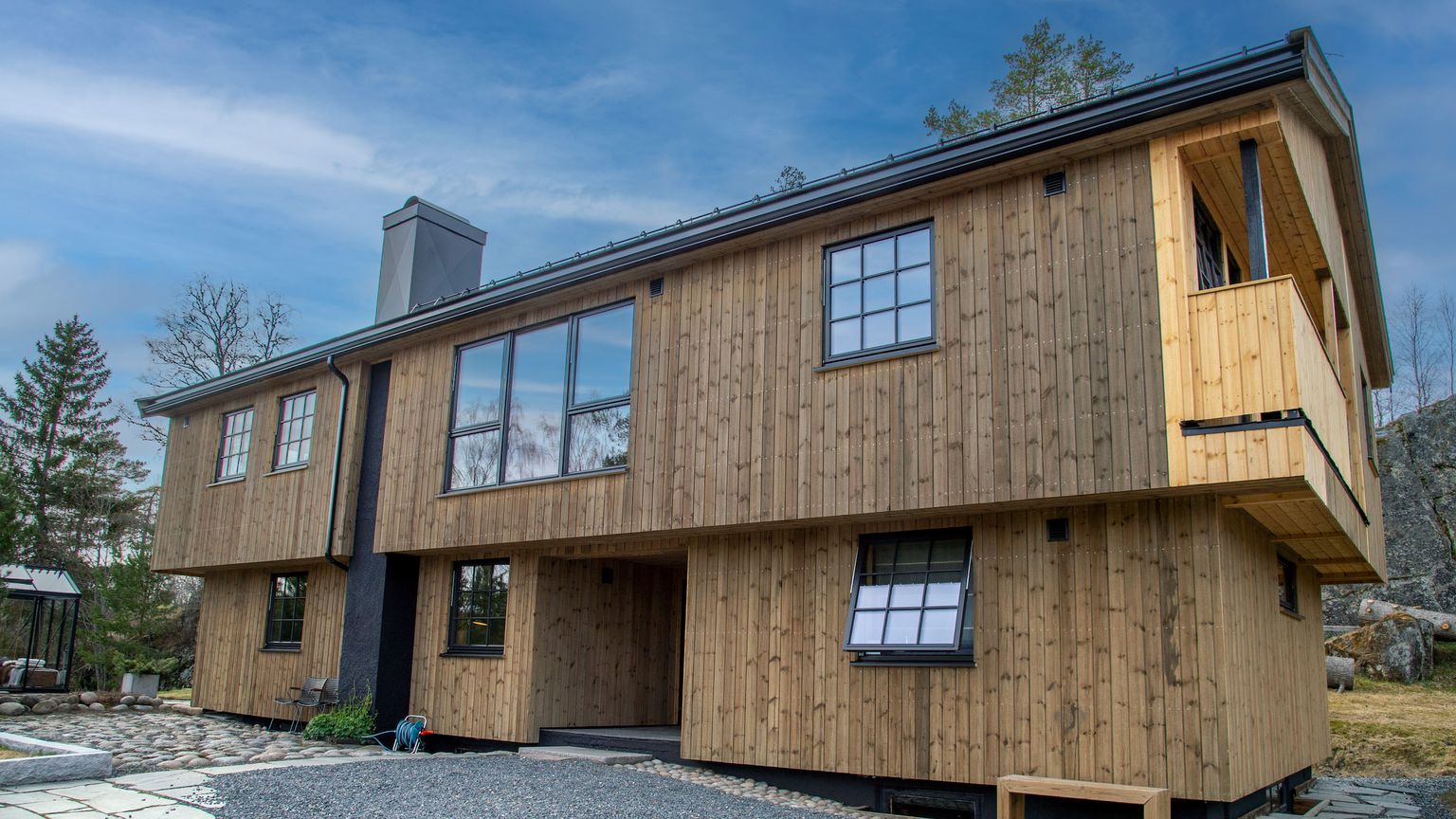 Bilde av et rehabilitert hus i Damtjernstien